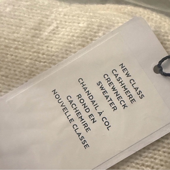 NWT ALO Yoga (M) Unisex Wool Cashmere New Class Crewneck Sweater Bone Heather - Picture 6 of 9